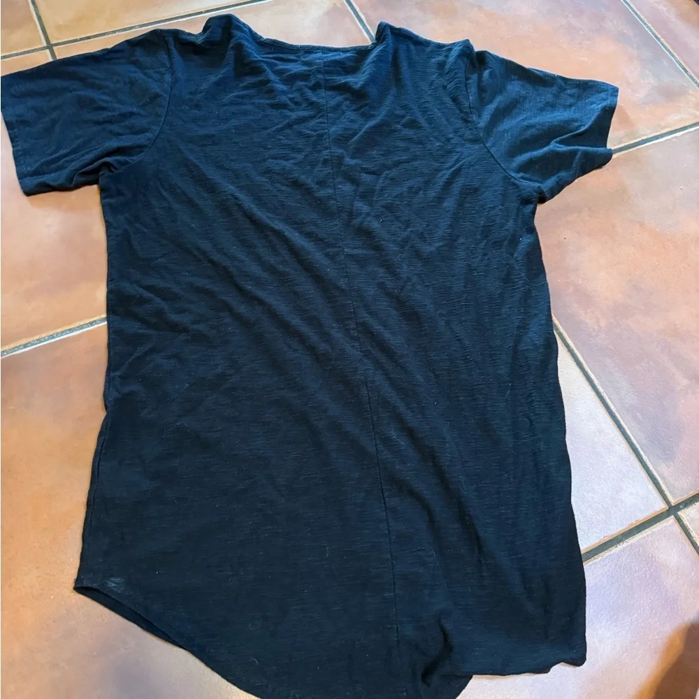 JACKSON‎ men’s Large black tshirt drop cut style​